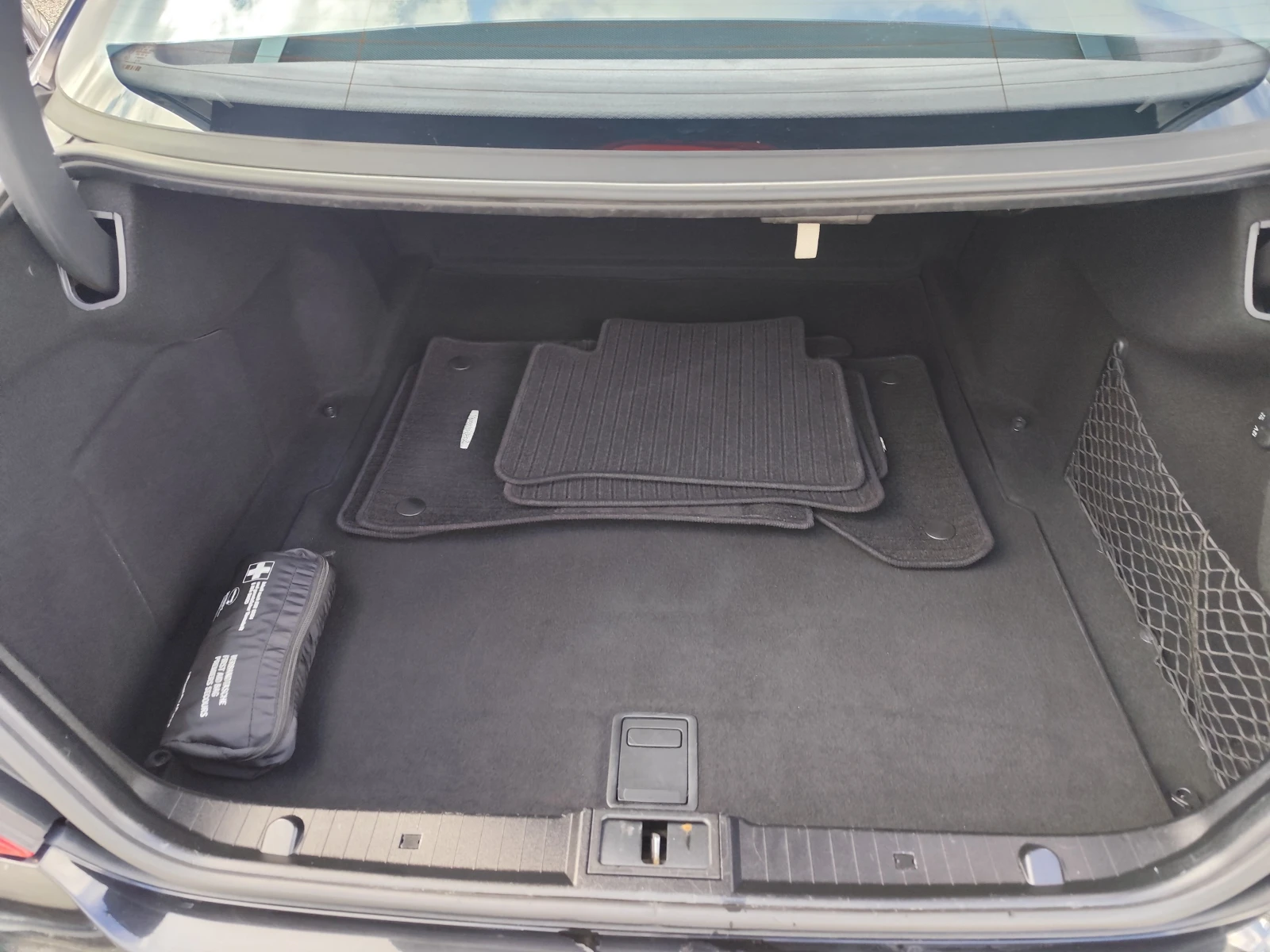 Mercedes-Benz E 320 CDi* EVO-4 MATIC* ���������* XENON* NAVI* ����*  | Mobile.bg � ����������� 14