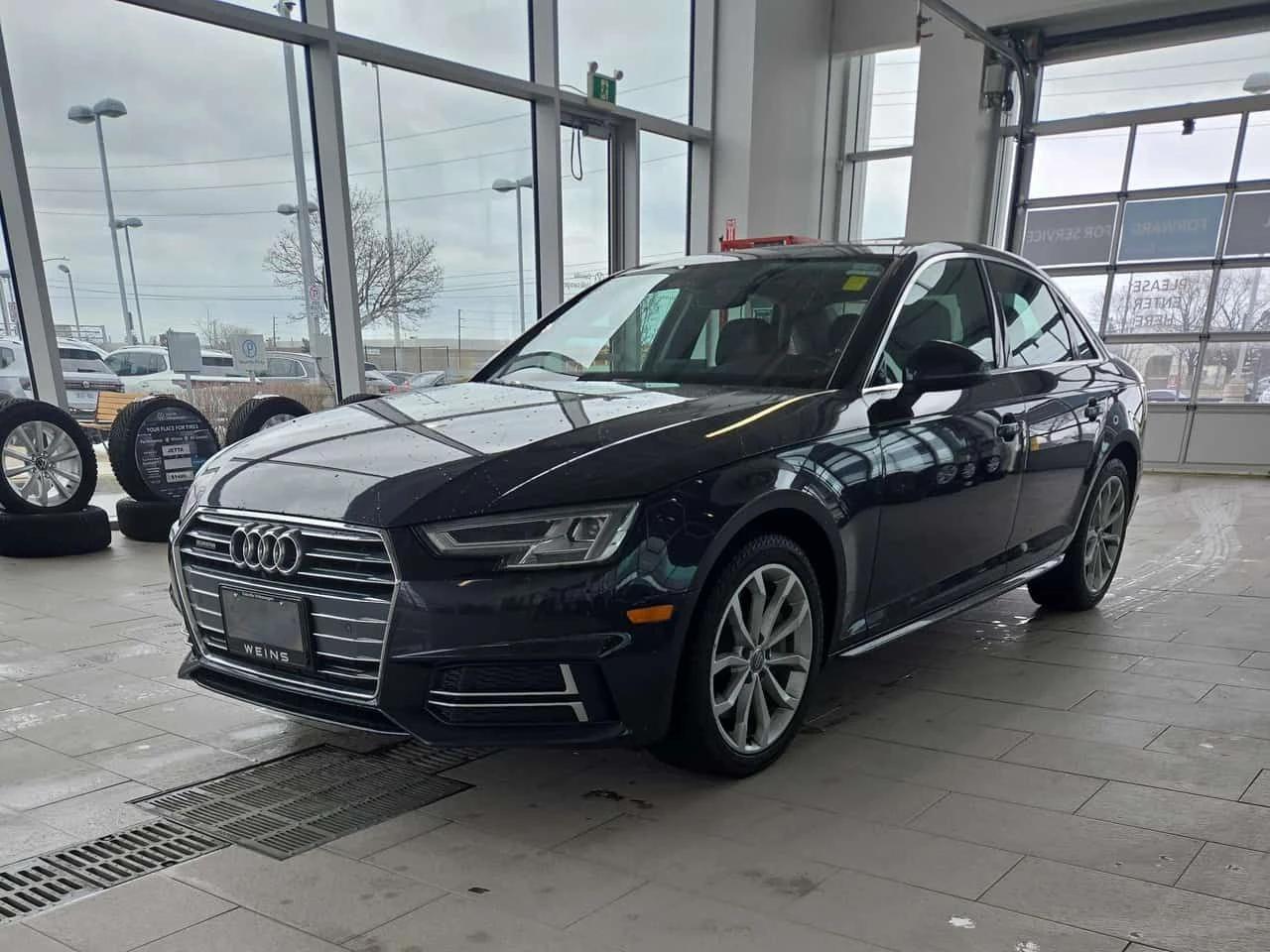 Audi A4 * Progressiv * 360КАМЕРИ* ШИБИДАХ* + ГУМИ