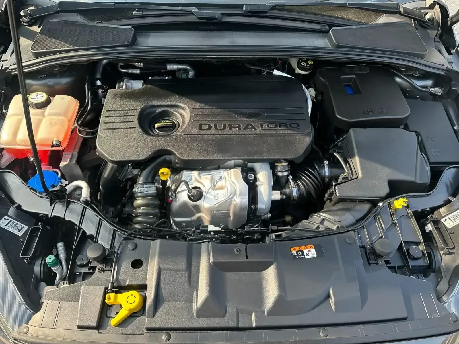 Ford Focus 1.5D-ST-Line-LED-CAMERA-NAVI-PDC-EURO6B-2017g-6sk., снимка 14 - Автомобили и джипове - 53880735