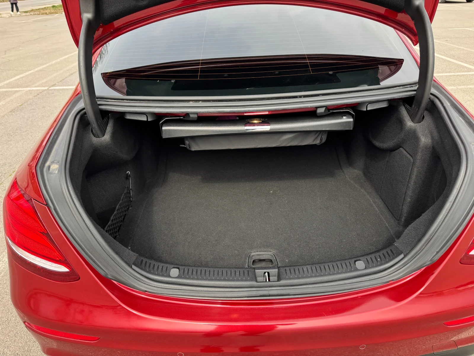 Mercedes-Benz E 300, снимка 9 - Автомобили и джипове - 53953521