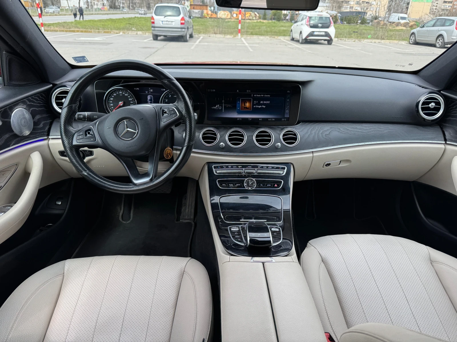 Mercedes-Benz E 300, снимка 8 - Автомобили и джипове - 53953521
