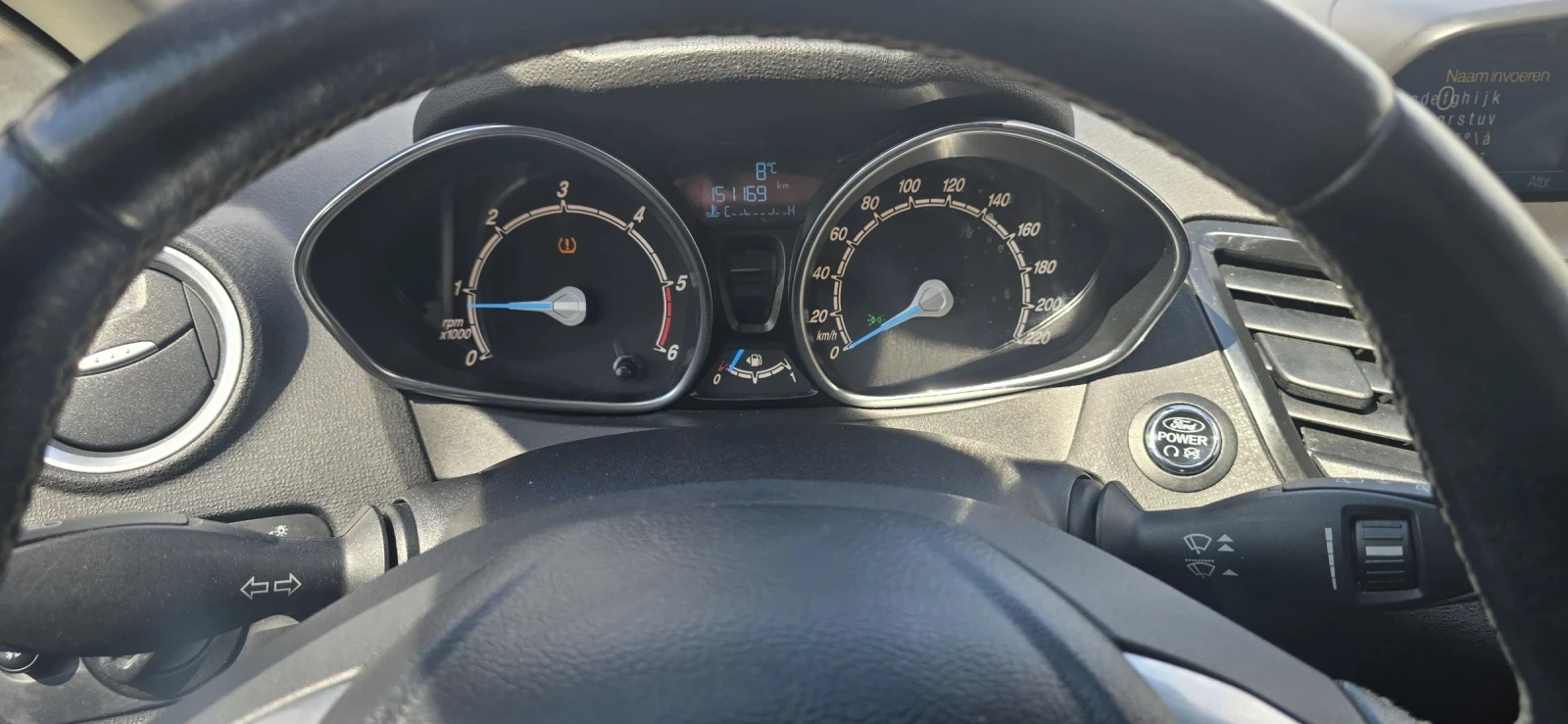 Ford Fiesta 1.5 D TITANIUM, снимка 9 - Автомобили и джипове - 54005540