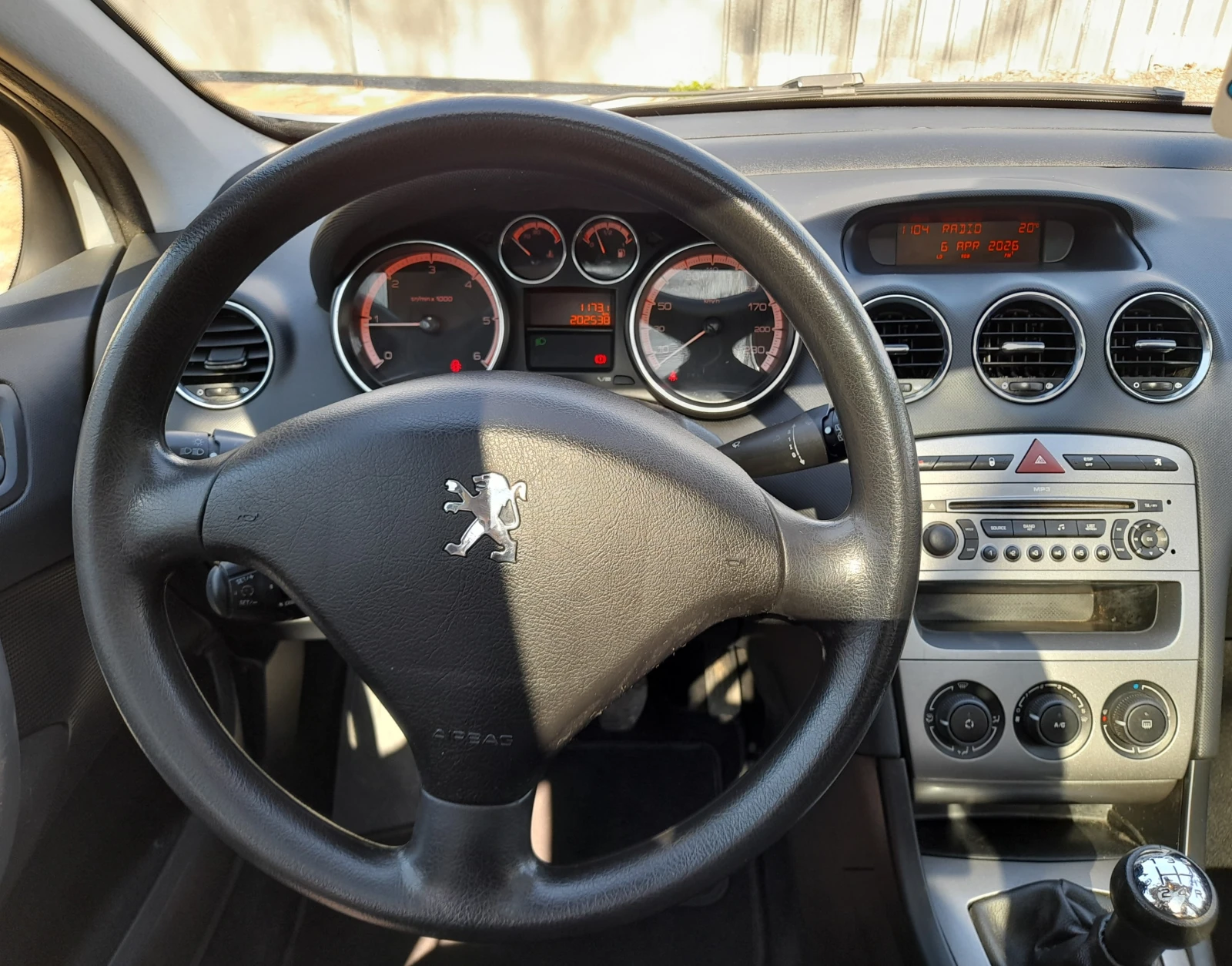 Peugeot 308 1.6hdi 92 к.с., снимка 10 - Автомобили и джипове - 54108214