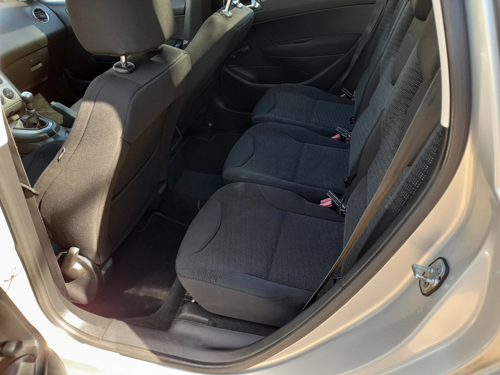 Peugeot 308 1.6hdi 92 к.с., снимка 6 - Автомобили и джипове - 54108214