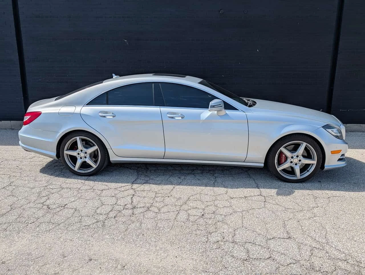 Mercedes-Benz CLS 550 4MATIC/МАСАЖИ/ШИБИДАХ/ОБДУХВАНЕ/АВТОФИНАНСИРАНЕ, снимка 5 - Автомобили и джипове - 54581276