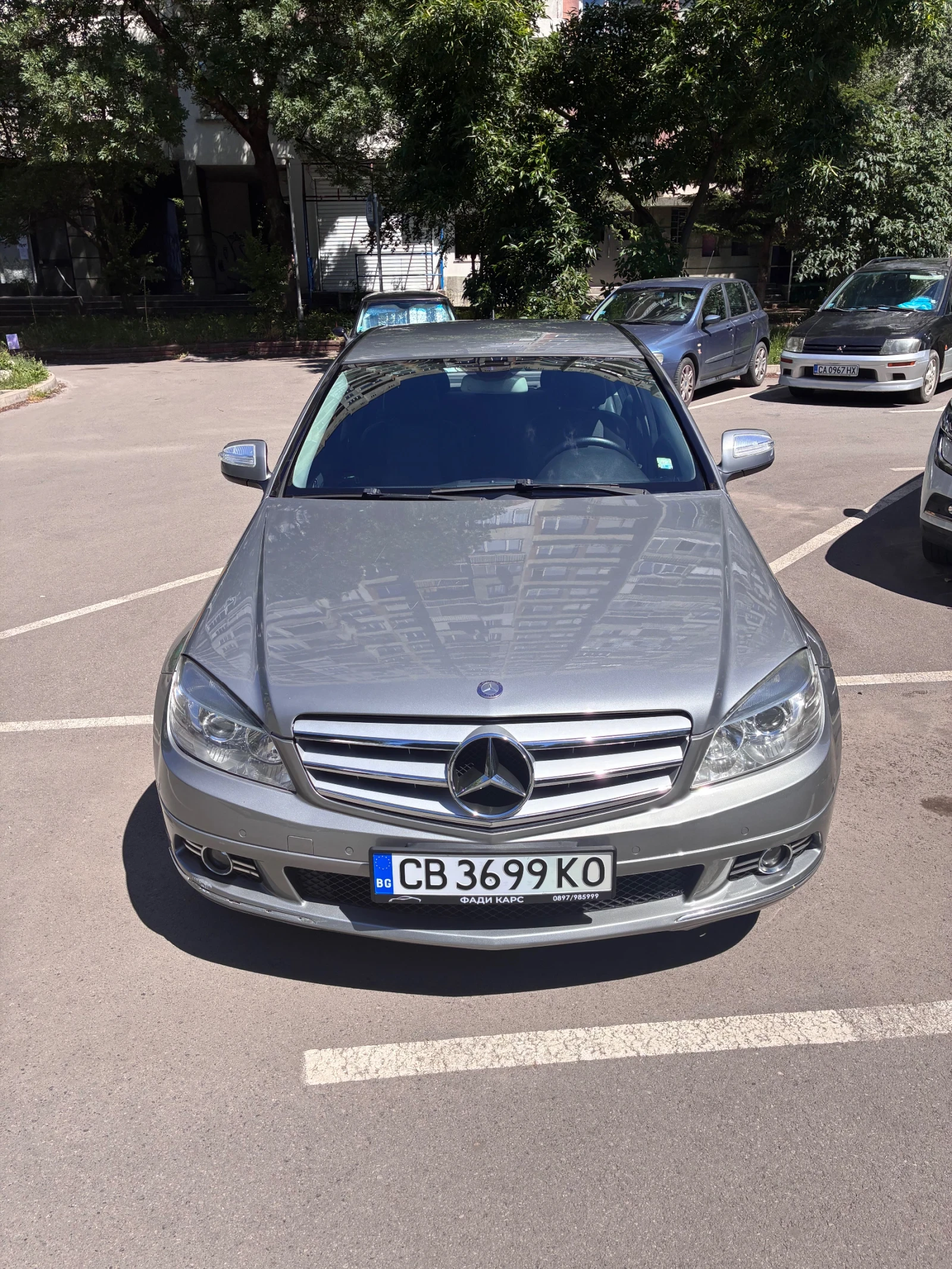 Mercedes-Benz C 220, снимка 2 - Автомобили и джипове - 54948350