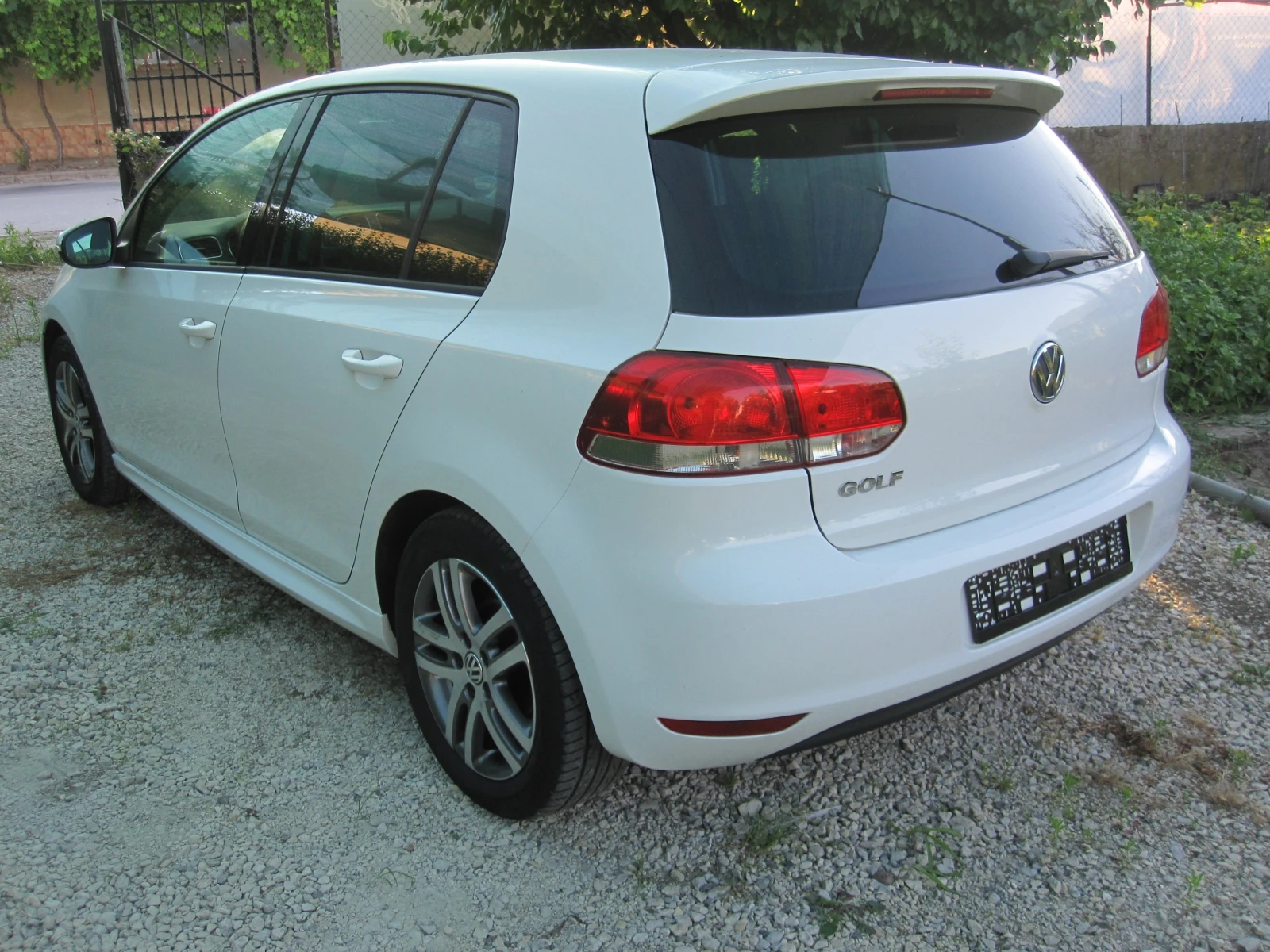 VW Golf Rline 1.4 80, снимка 4 - Автомобили и джипове - 55236999