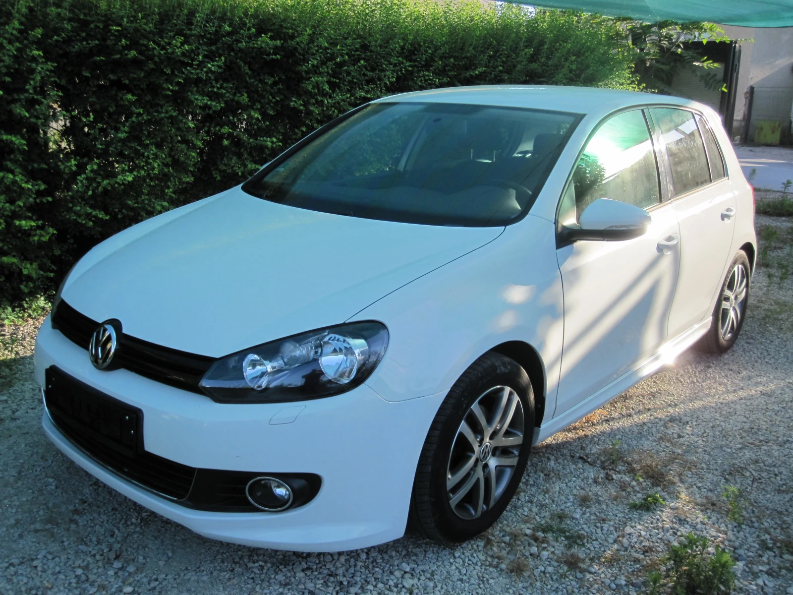VW Golf Rline 1.4 80, снимка 2 - Автомобили и джипове - 55236999