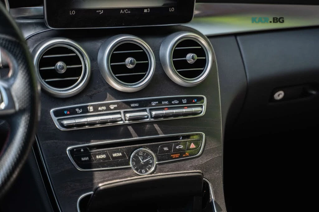 Mercedes-Benz C 450 AMG * 4MATIC* АвтоКредит * (ЦЕНА ДО БГ), снимка 14 - Автомобили и джипове - 55325699