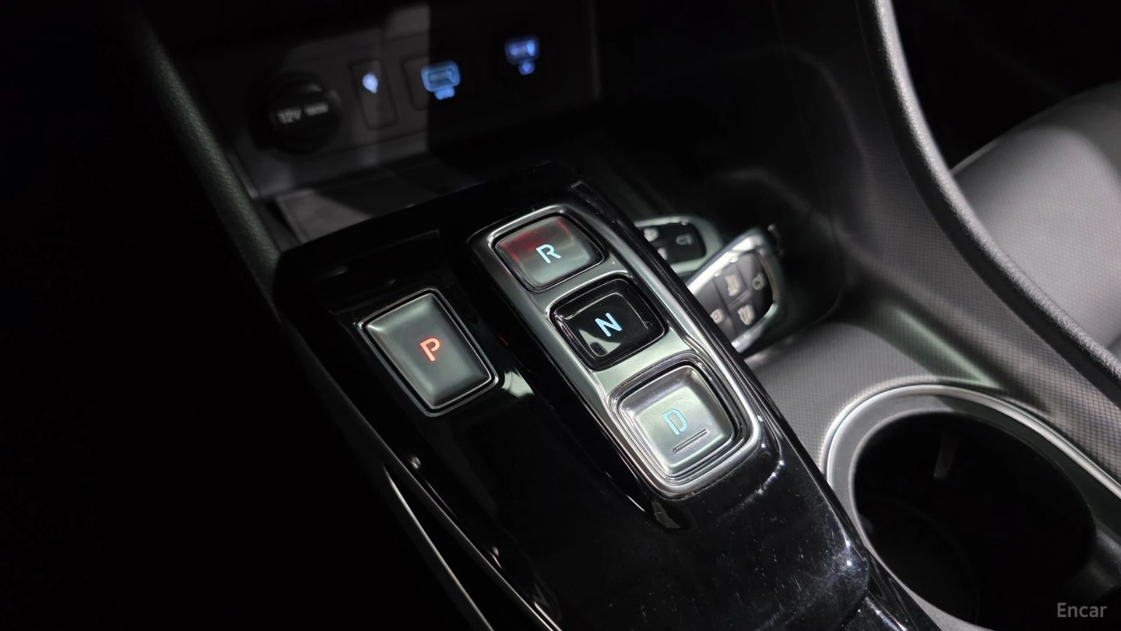 Hyundai Sonata 2.0 PREMIUM* КОЖА* ПОДГРЕВ* НАВИ* КАМЕРА, снимка 7 - Автомобили и джипове - 55559123