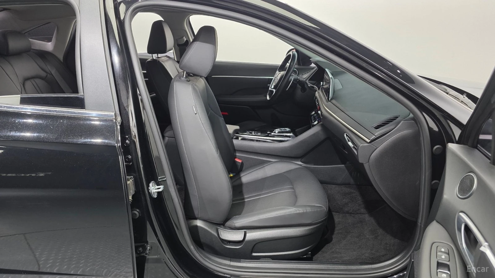 Hyundai Sonata 2.0 PREMIUM* КОЖА* ПОДГРЕВ* НАВИ* КАМЕРА, снимка 9 - Автомобили и джипове - 55559123