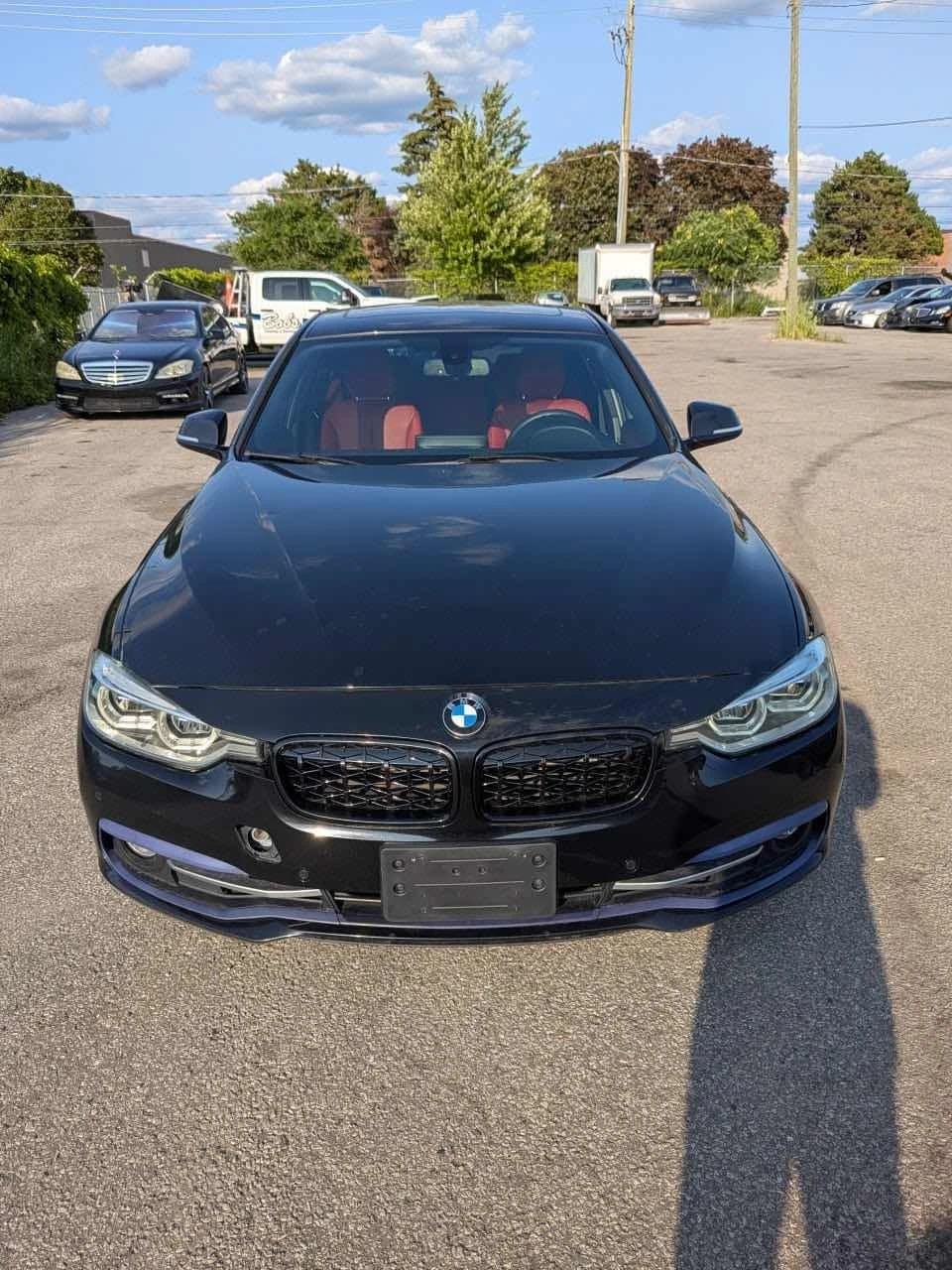 BMW 330 i xDrive | CARFAX | АВТОФИНАНСИРАНЕ, снимка 2 - Автомобили и джипове - 56040114