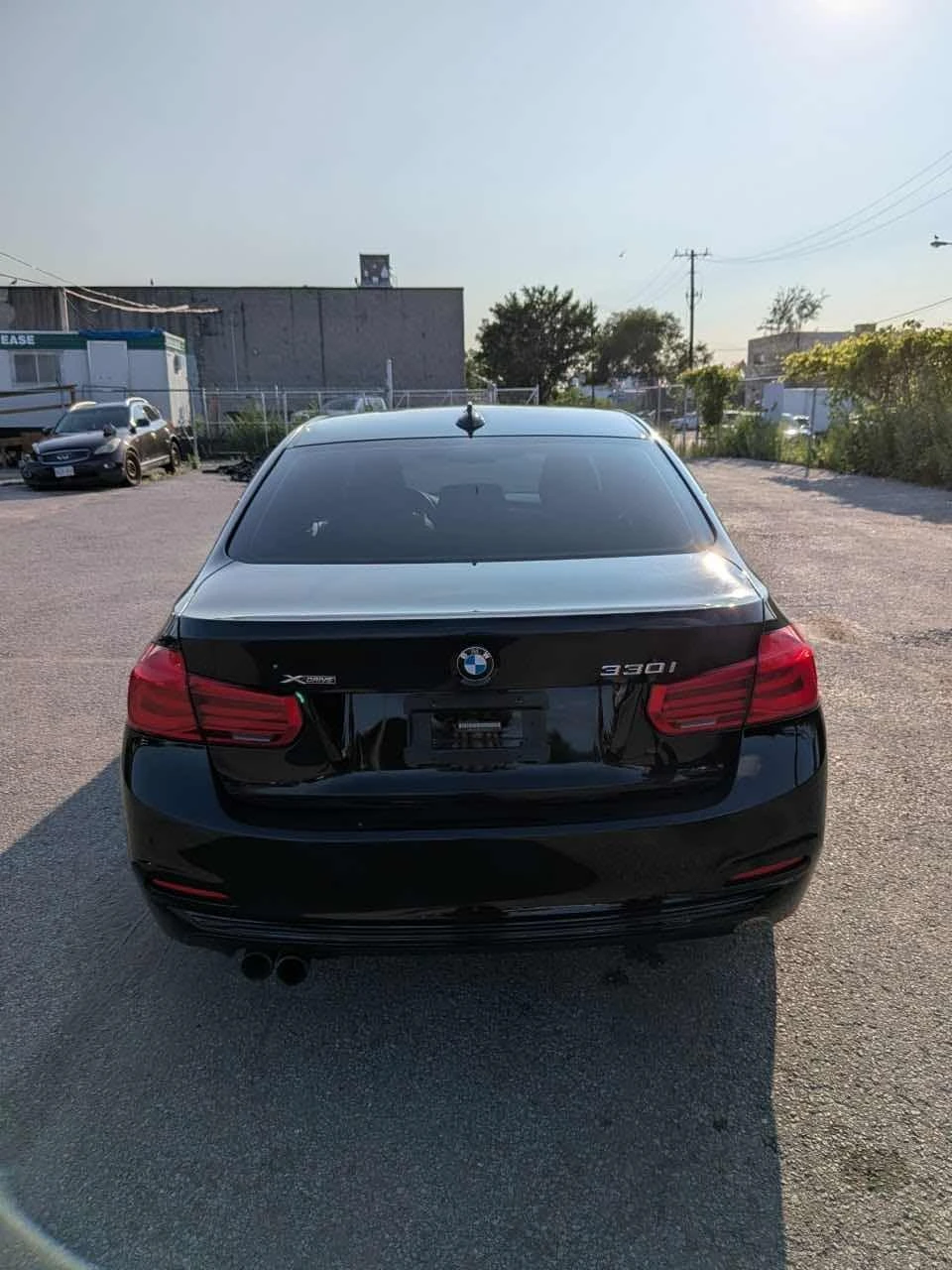BMW 330 i xDrive | CARFAX | АВТОФИНАНСИРАНЕ, снимка 5 - Автомобили и джипове - 56040114