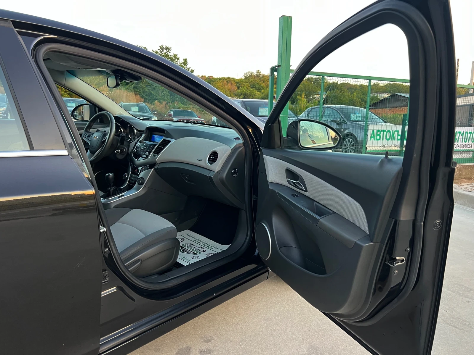 Chevrolet Cruze 2.0-ДИЗЕЛ-150к.с, снимка 11 - Автомобили и джипове - 56221292
