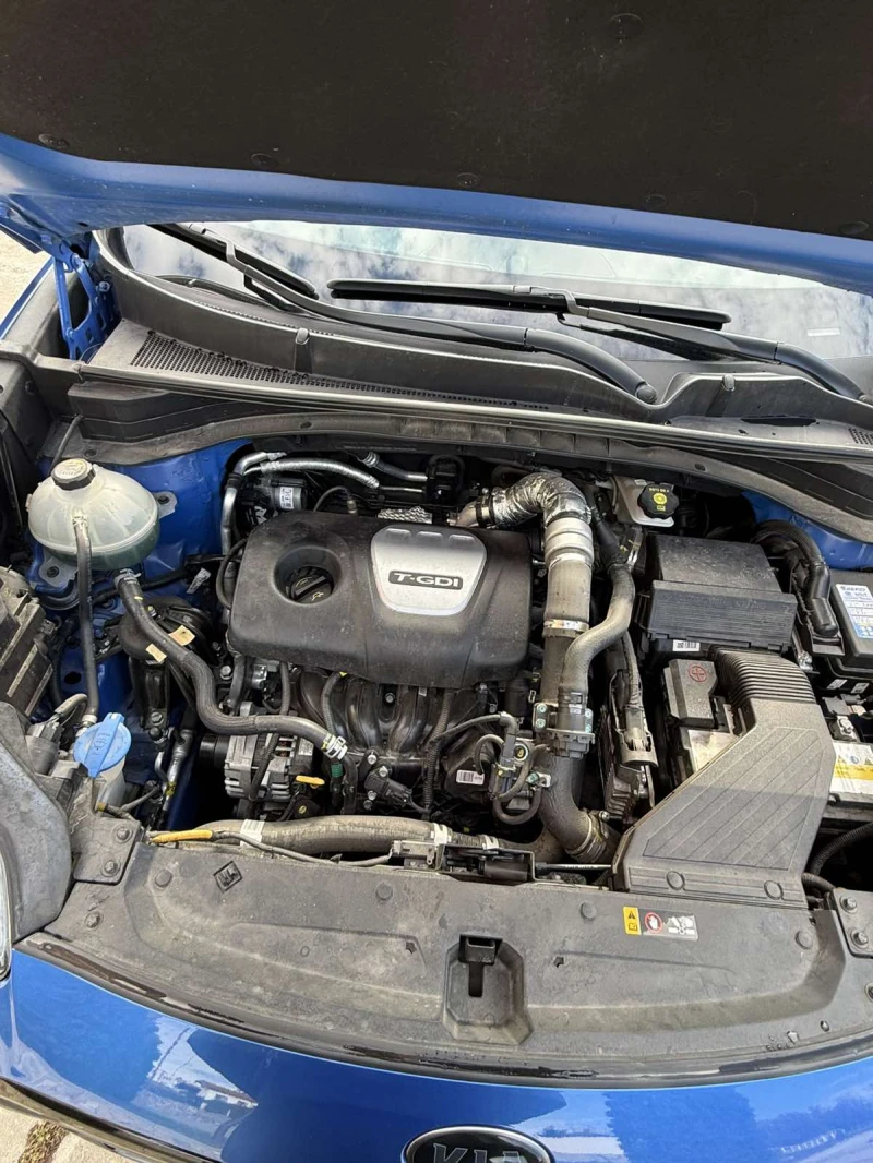 Kia Sportage, снимка 4 - Автомобили и джипове - 52369366