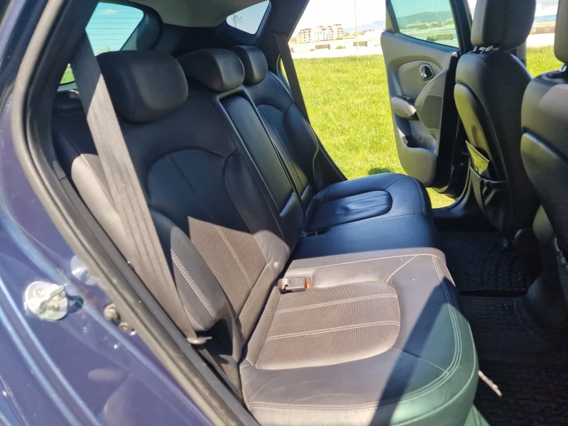 Hyundai IX35, снимка 8 - Автомобили и джипове - 52737407