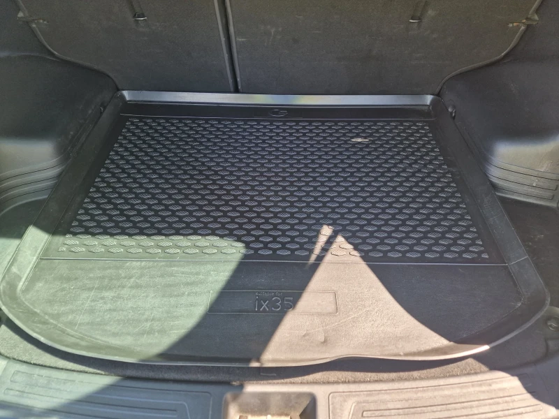 Hyundai IX35, снимка 10 - Автомобили и джипове - 52737407