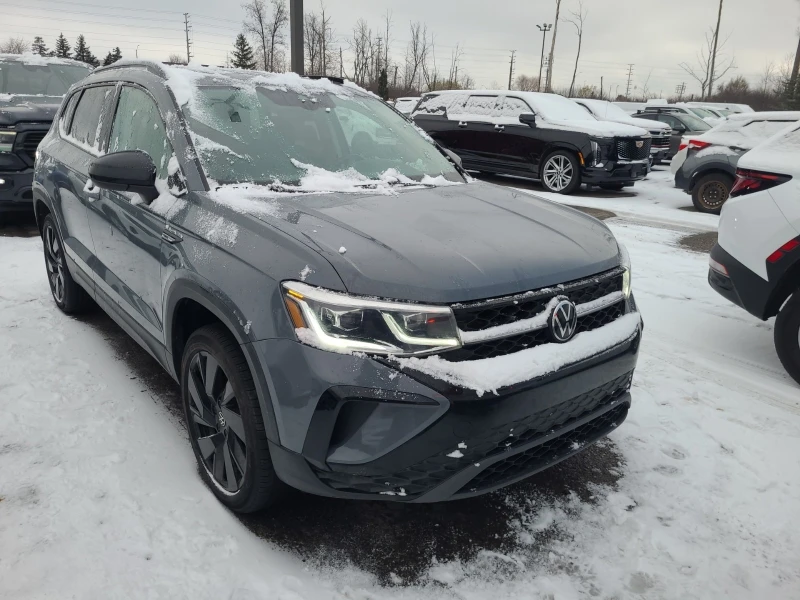 VW Taos COMFORTLINE * * CARFAX * * АВТО КРЕДИТ * * , снимка 2 - Автомобили и джипове - 52768861