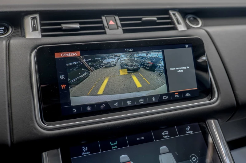 Land Rover Range Rover Sport 3.0d/Virtual/Подгрев/Kамера/Lane Assist/, снимка 10 - Автомобили и джипове - 53583509