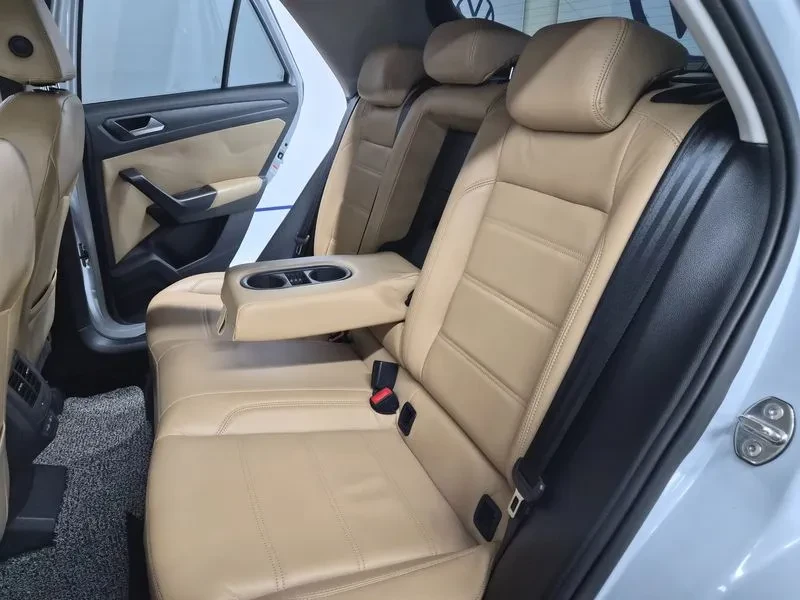 VW T-Roc 2.0 Tdi Style, снимка 10 - Автомобили и джипове - 55935915