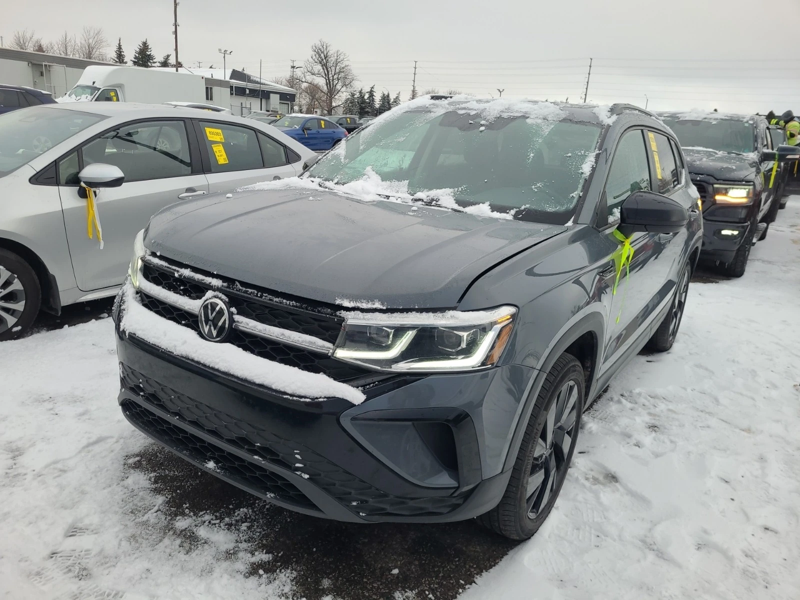 VW Taos COMFORTLINE * * CARFAX * * АВТО КРЕДИТ * * , снимка 1