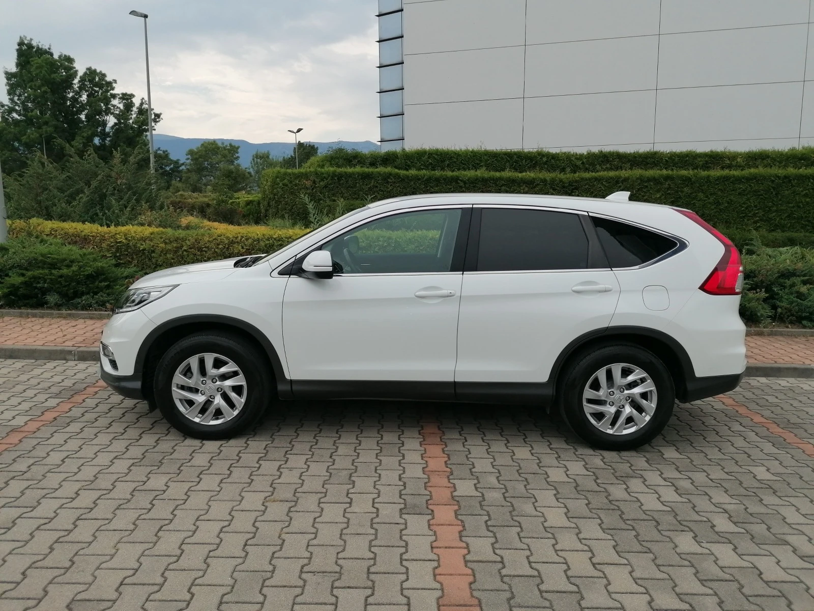 Honda Cr-v  I-DTEC 160 kс. 4х4, ПЕРЛА, 90 хил. км.  - изображение 9