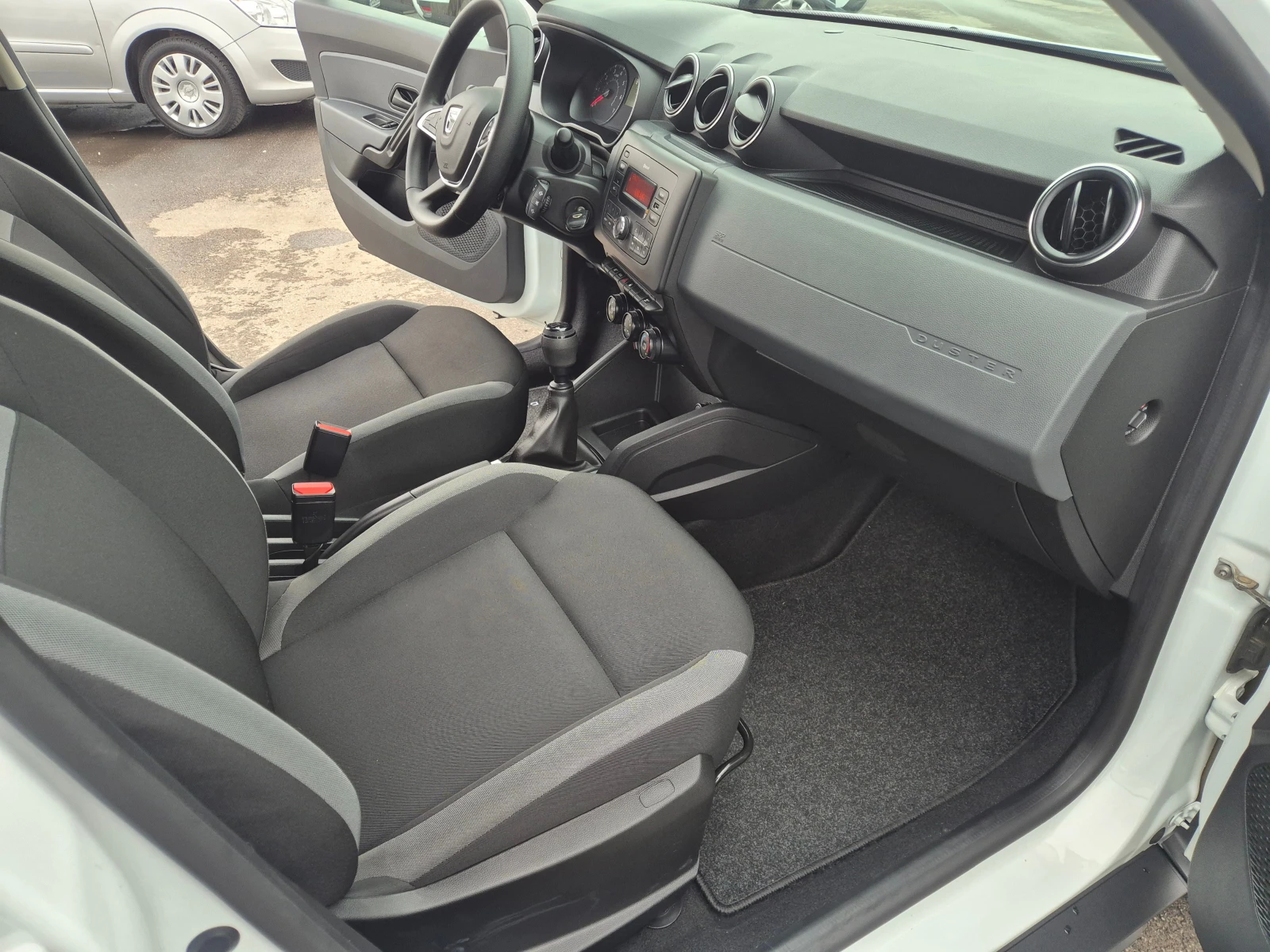 Dacia Duster N1-4�4 M/T 1.5 DCI | Mobile.bg � ����������� 9