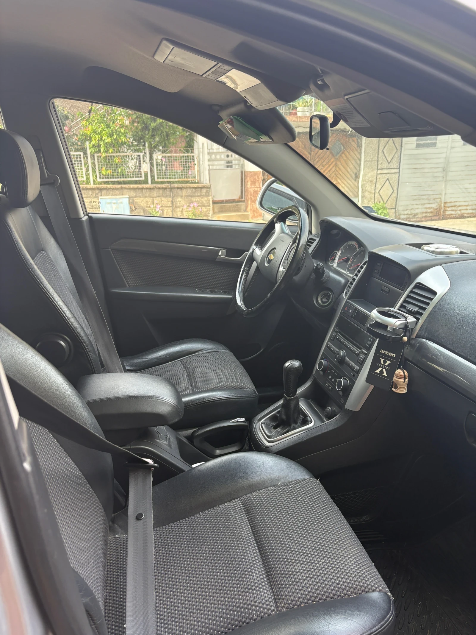 Chevrolet Captiva, снимка 6 - Автомобили и джипове - 54172536