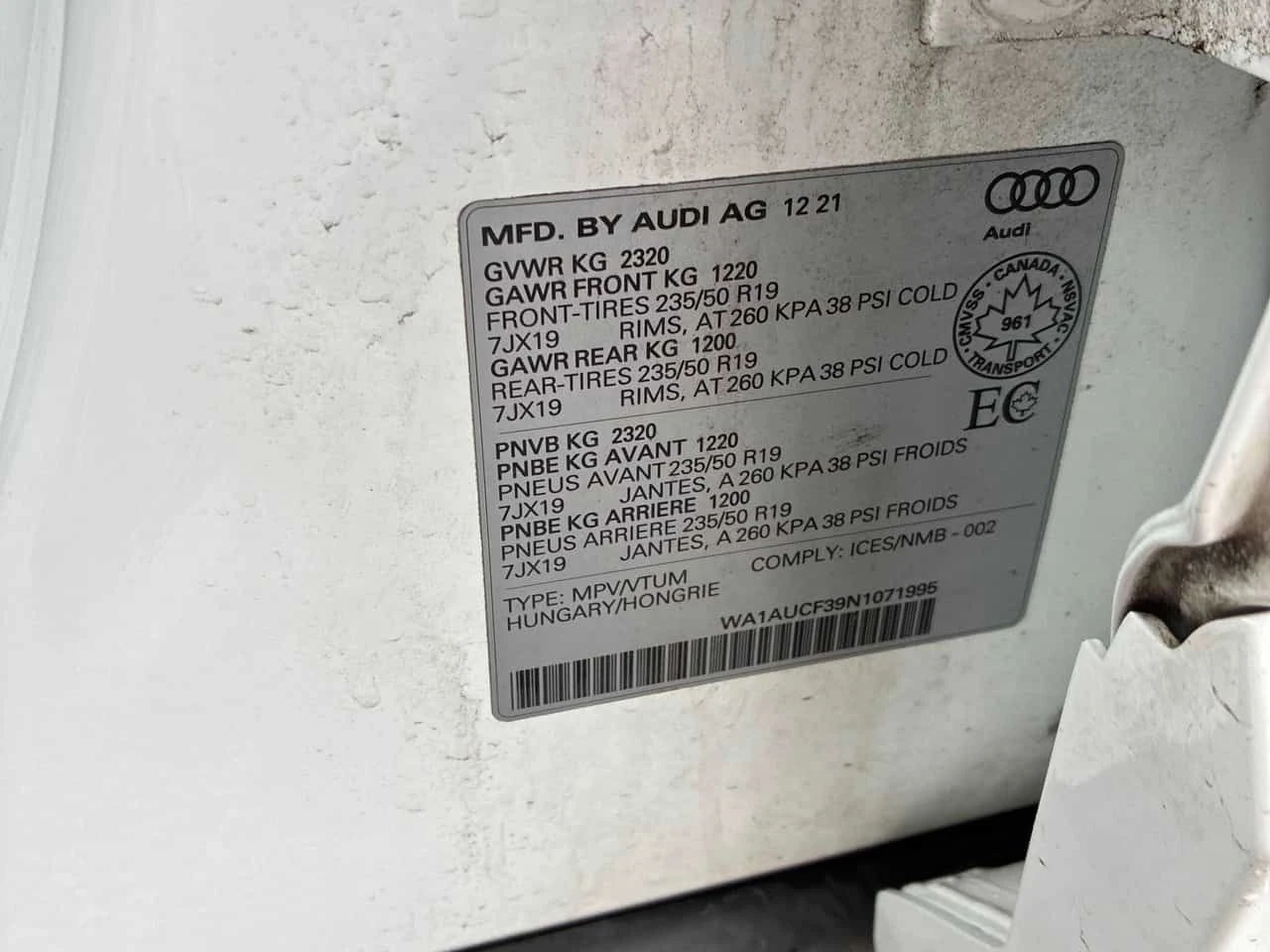Audi Q3 * Komfort * PANO* KEYLESS* ПОДГРЕВ* , снимка 12 - Автомобили и джипове - 54461421
