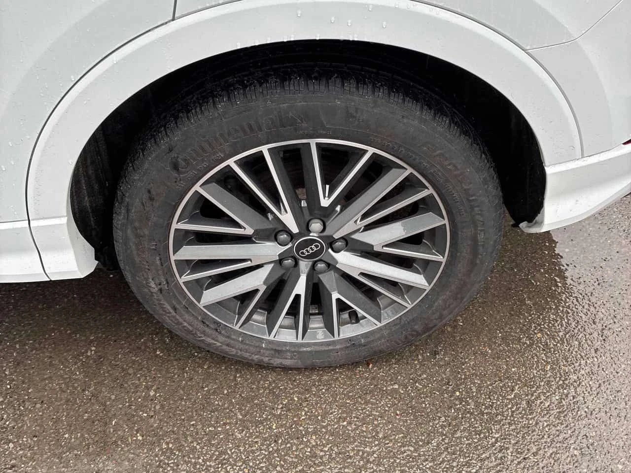 Audi Q3 * Komfort * PANO* KEYLESS* ПОДГРЕВ* , снимка 15 - Автомобили и джипове - 54461421