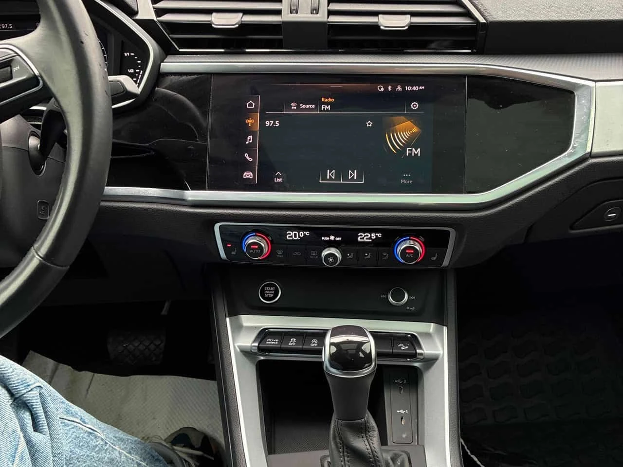 Audi Q3 * Komfort * PANO* KEYLESS* ПОДГРЕВ* , снимка 9 - Автомобили и джипове - 54461421