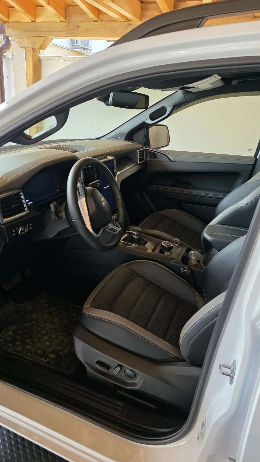 VW Amarok Aventura DC 4 Motion V6 3, O TDI 241 k.c 10AT, снимка 6 - Автомобили и джипове - 54721896