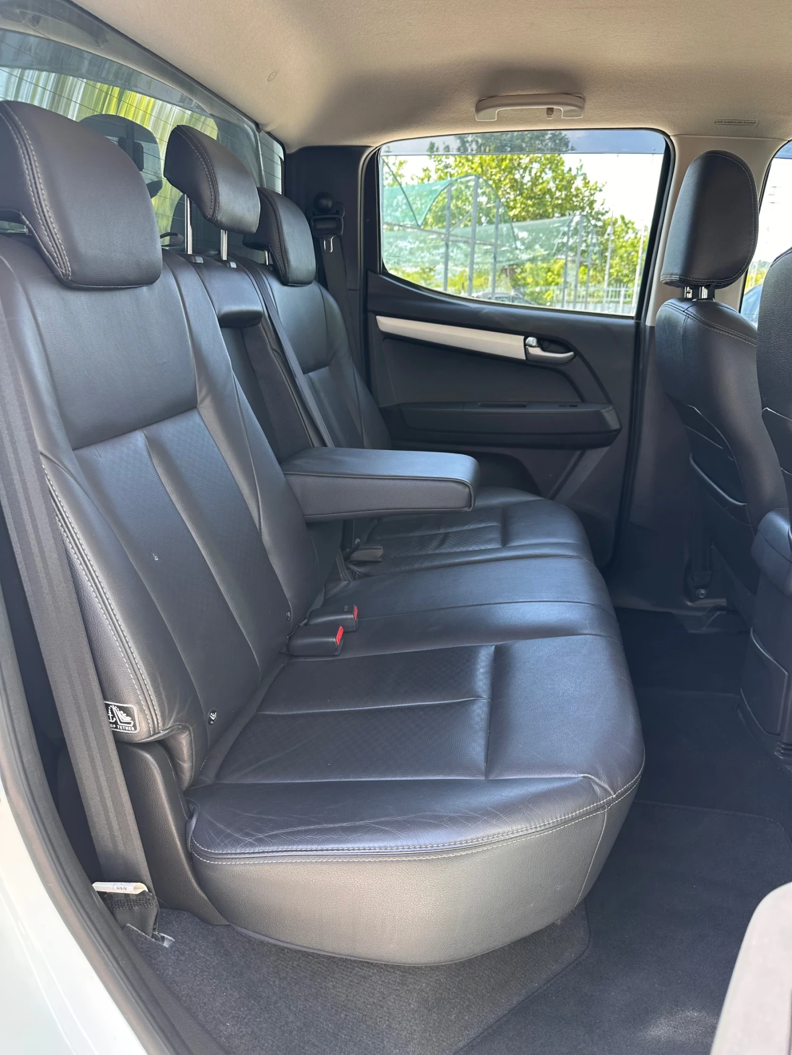 Isuzu D-max UTAH VISION D/C, снимка 12 - Автомобили и джипове - 54735359