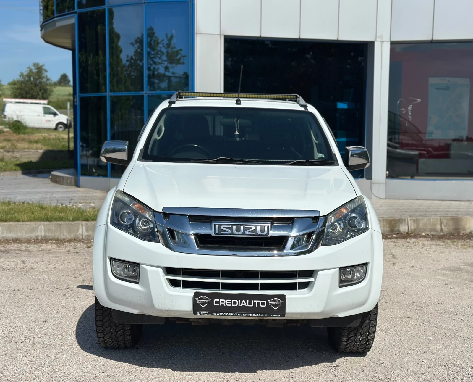 Isuzu D-max UTAH VISION D/C, снимка 2 - Автомобили и джипове - 54735359