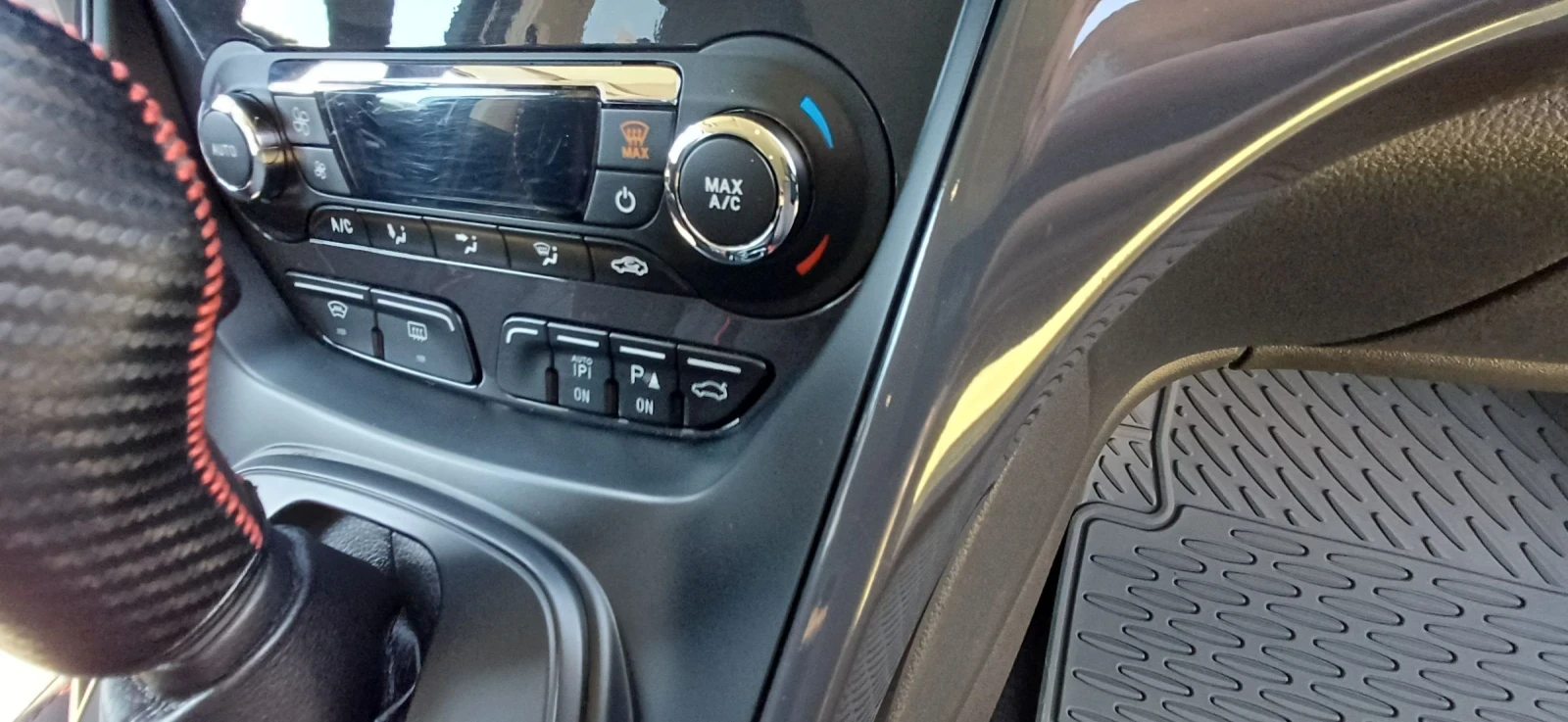 Ford Kuga, снимка 7 - Автомобили и джипове - 54869046