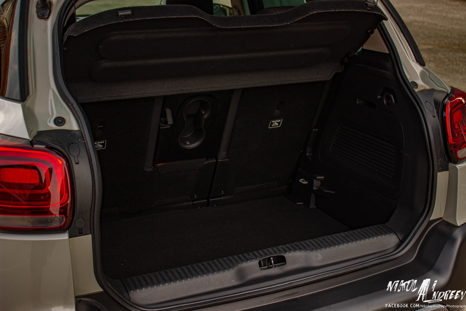 Citroen C3 Aircross 1.2 PureTech SHINE+ , снимка 9 - Автомобили и джипове - 55004224