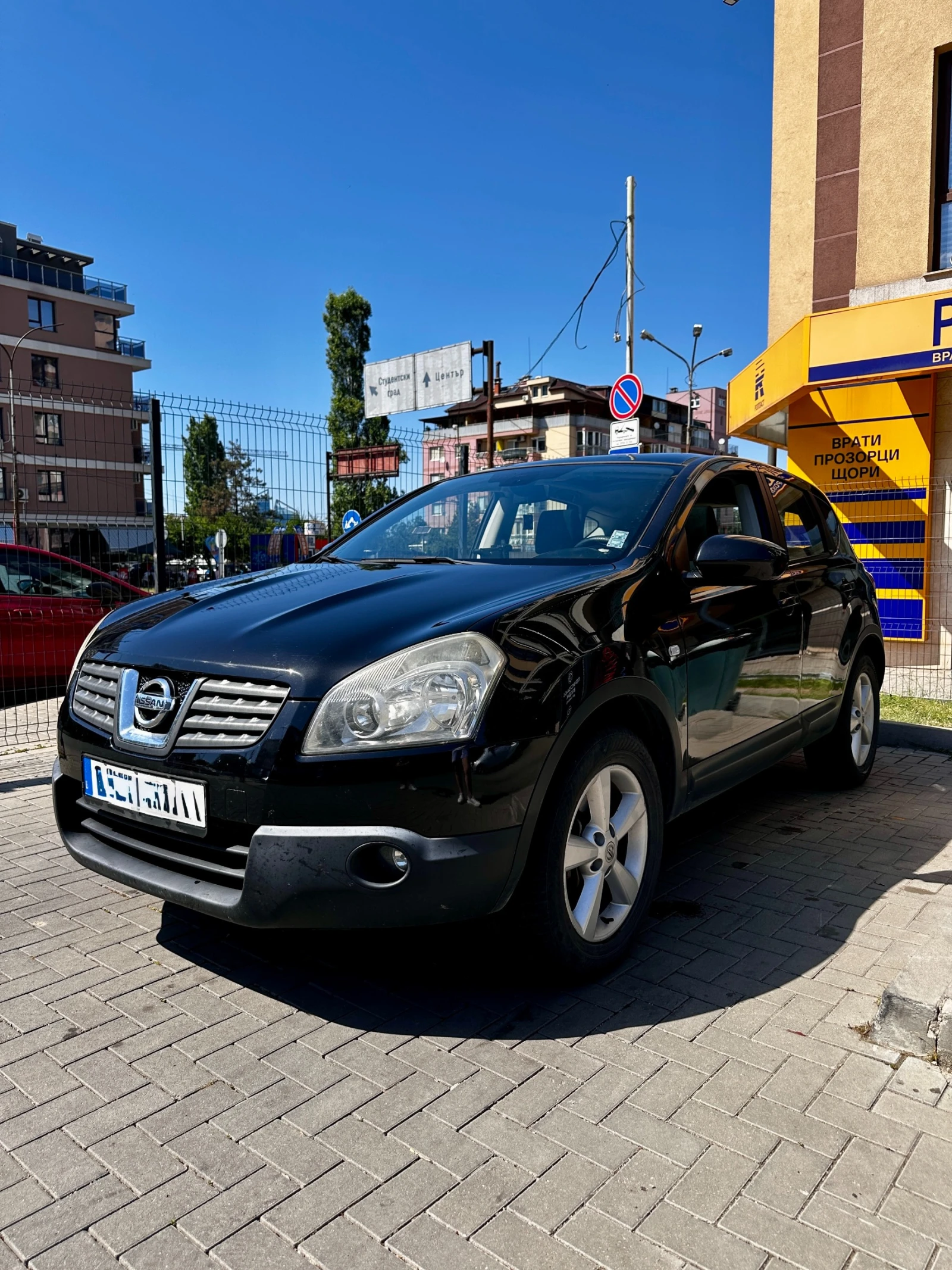 Nissan Qashqai Панорама, Климатроник, снимка 2 - Автомобили и джипове - 55105397