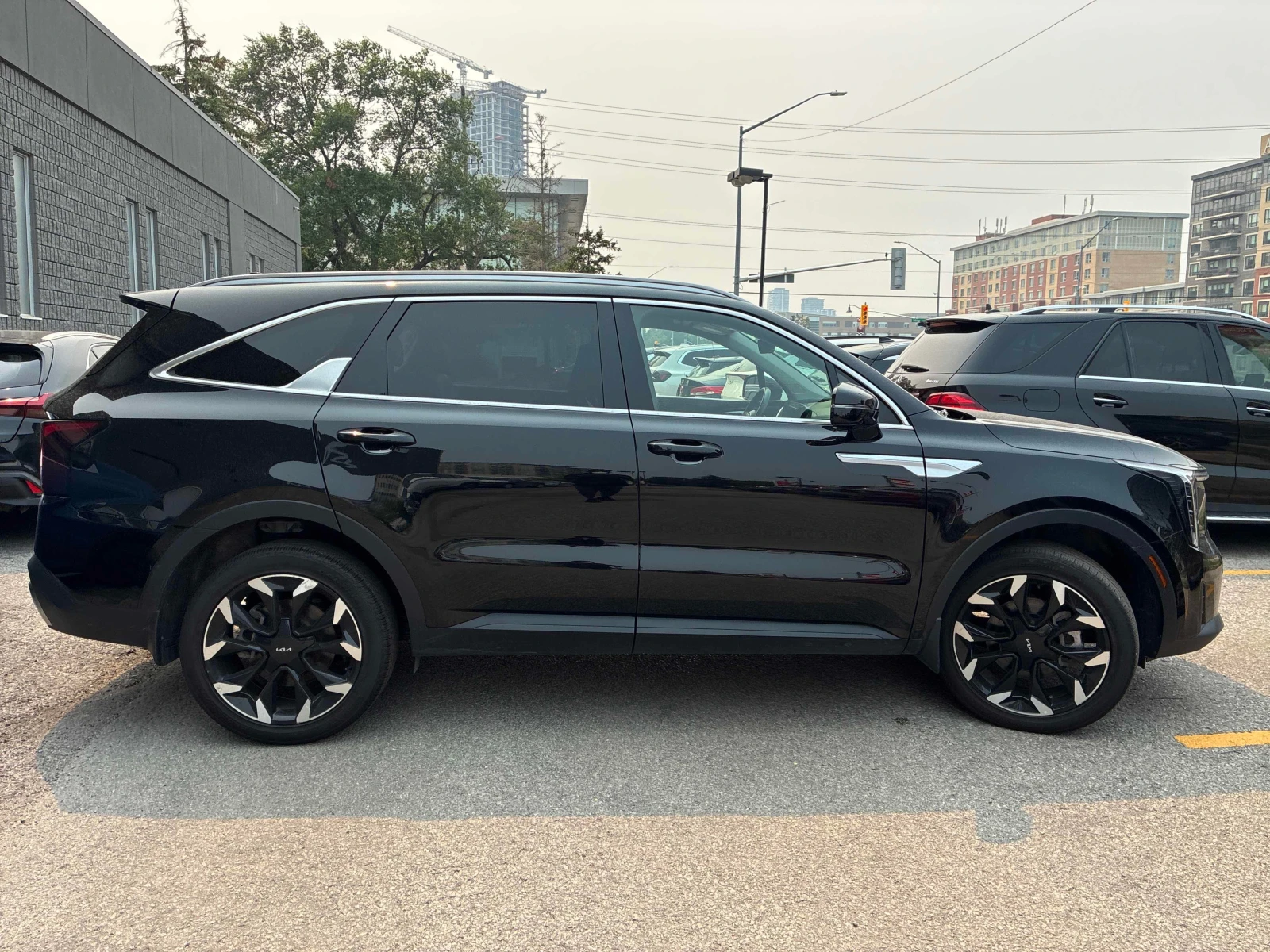 Kia Sorento * AWD * CARFAX * ОПЦИЯ ЗА ФИНАНСИРАНЕ , снимка 3 - Автомобили и джипове - 56071671