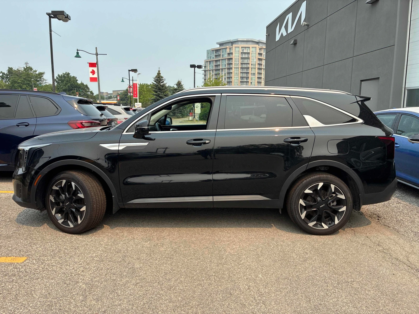 Kia Sorento * AWD * CARFAX * ОПЦИЯ ЗА ФИНАНСИРАНЕ , снимка 2 - Автомобили и джипове - 56071671