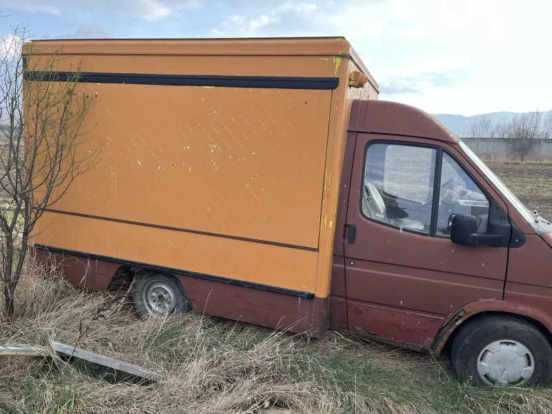 Ford Transit Търговски, снимка 4 - Бусове и автобуси - 52298460