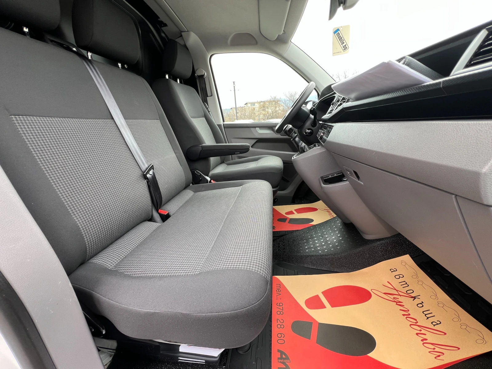 VW T6 2.0TDI ДЪЛГА БАЗА/ДВЕ СТРАНИЧНИ ВРАТИ/196569км./, снимка 15 - Бусове и автобуси - 53956760