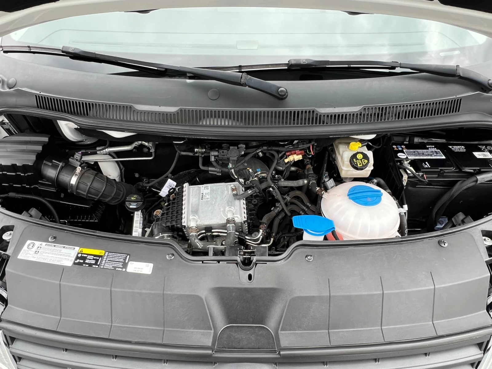 VW T6 2.0TDI ДЪЛГА БАЗА/ДВЕ СТРАНИЧНИ ВРАТИ/196569км./, снимка 9 - Бусове и автобуси - 53956760