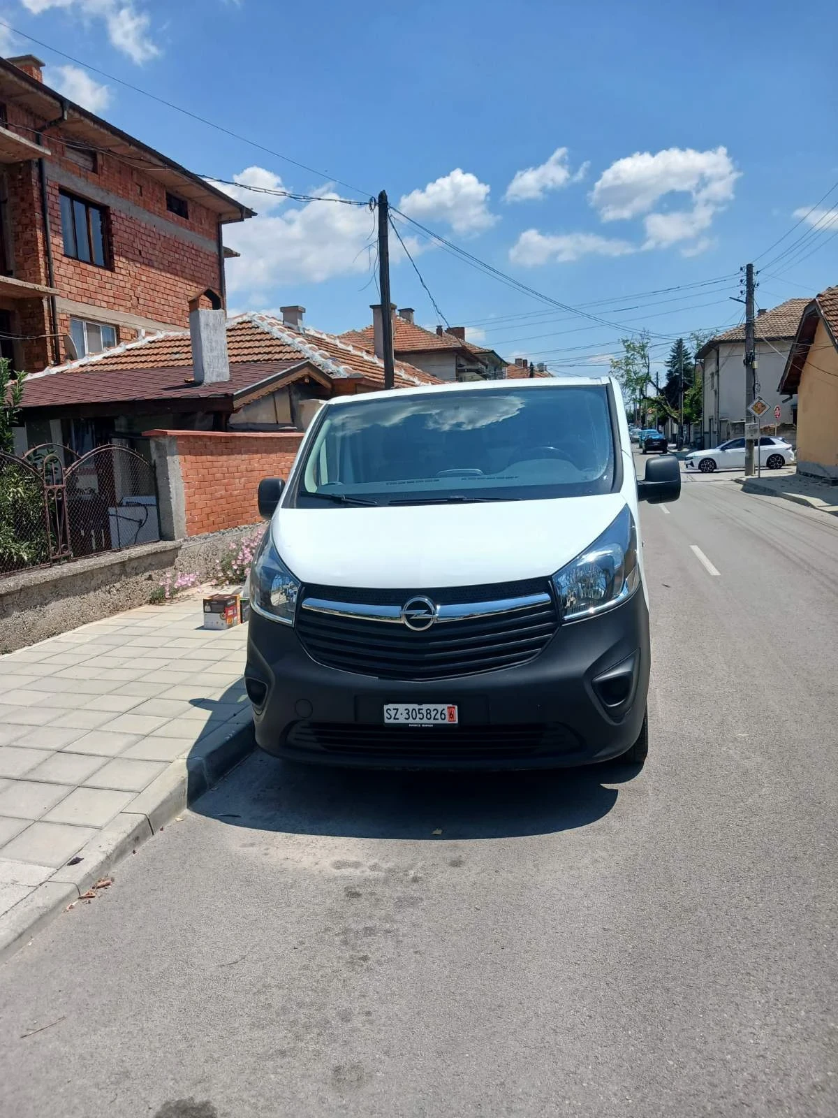 Opel Vivaro, снимка 2 - Бусове и автобуси - 55331755