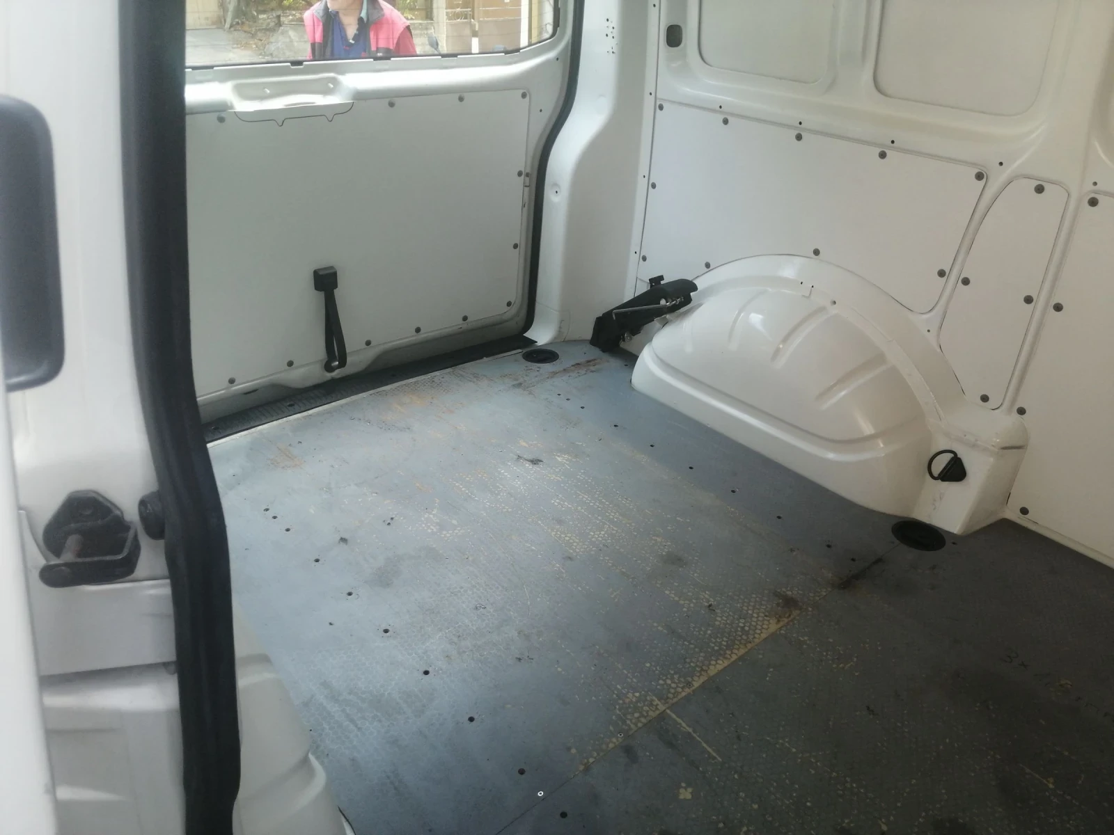 VW Transporter, снимка 9 - Бусове и автобуси - 55404447