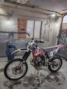 ����� �� �������� �� GASGAS EC 300