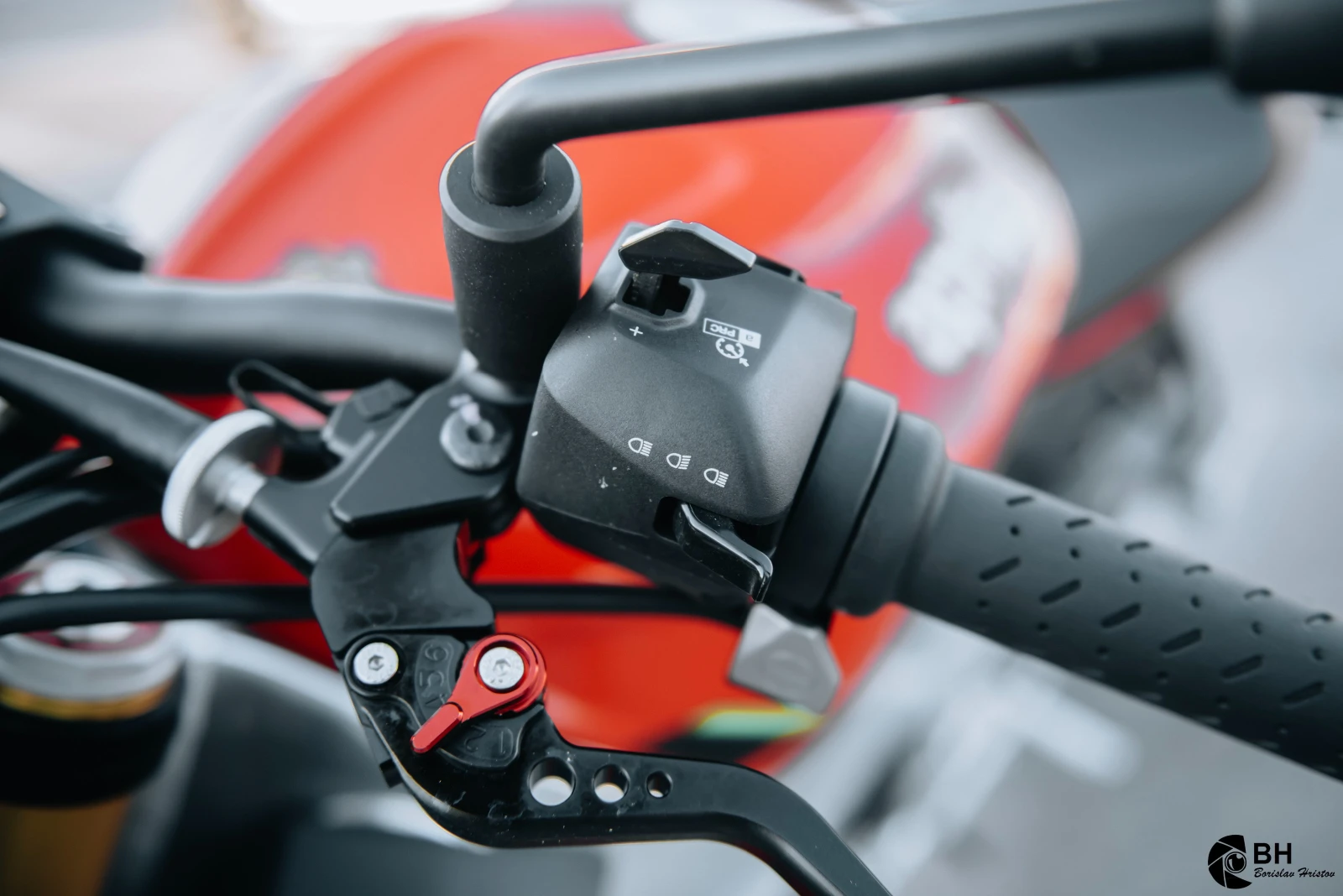 Aprilia Tuono V4, снимка 9 - Мотоциклети и мототехника - 55505245
