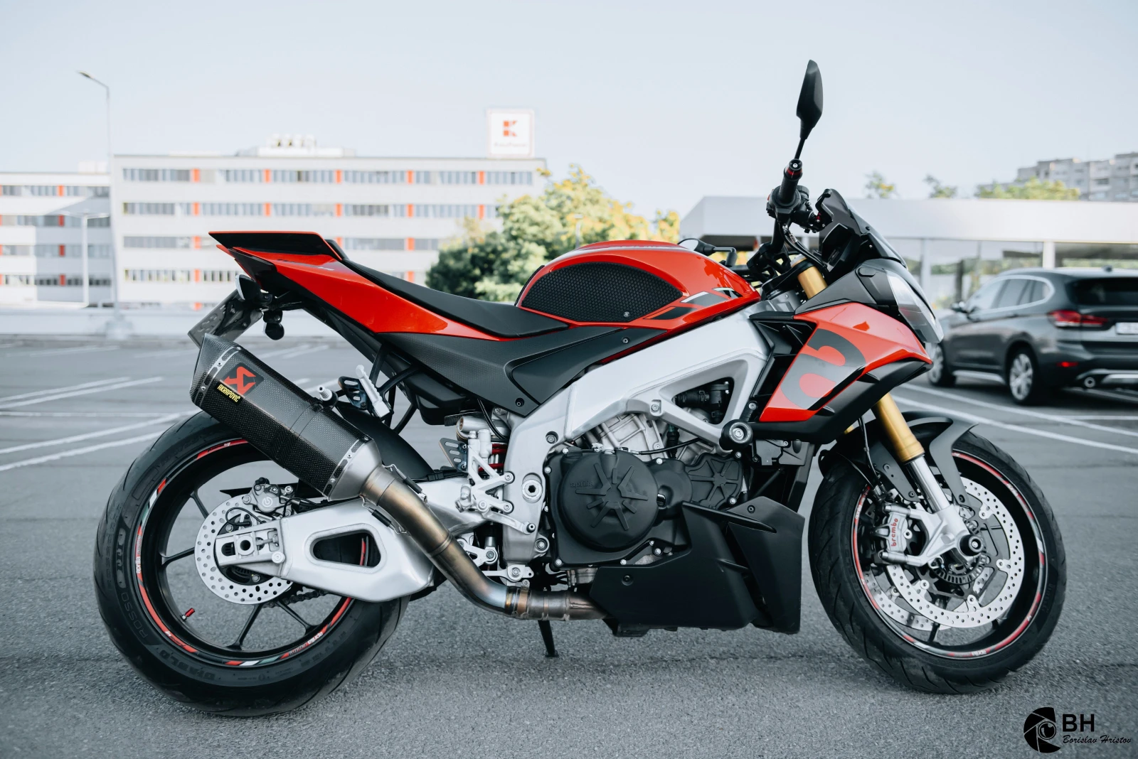 Aprilia Tuono V4, снимка 2 - Мотоциклети и мототехника - 55505245