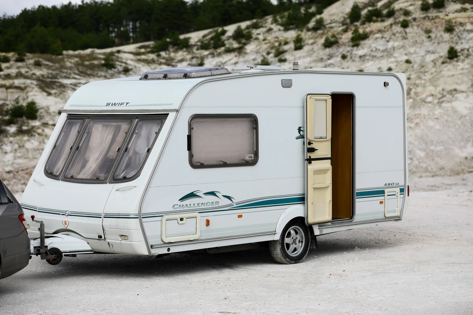 Каравана Swift 480SE, снимка 1