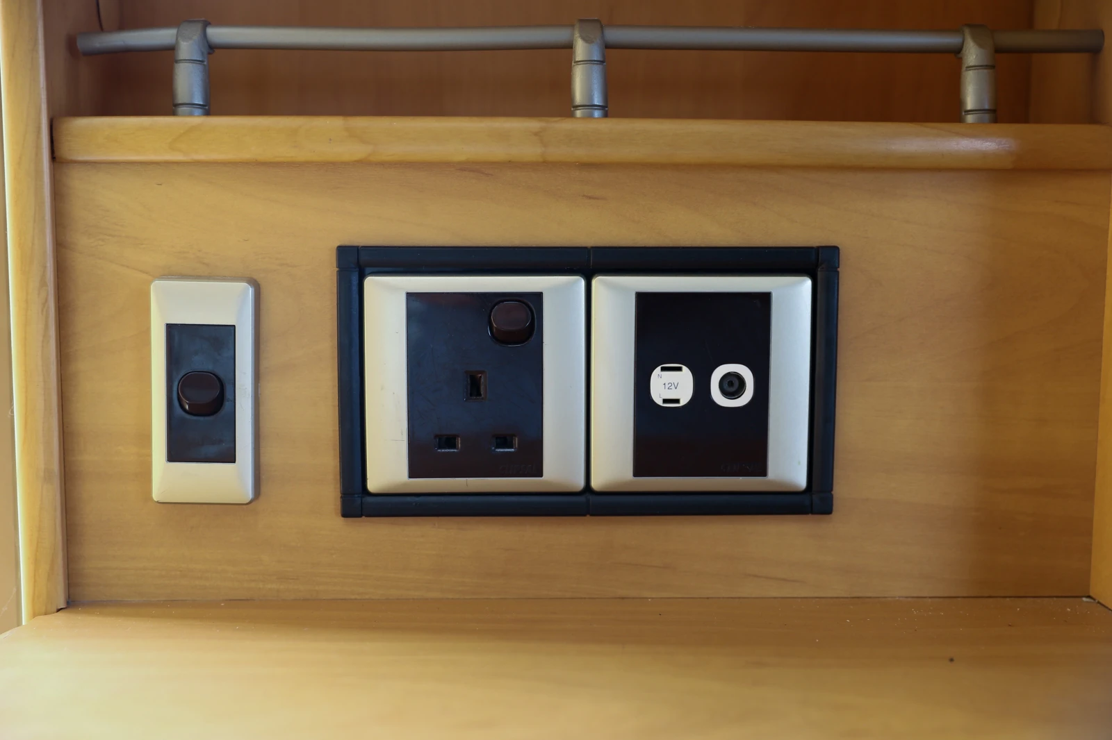  Swift 480SE | Mobile.bg   17