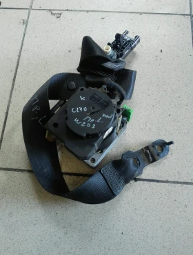 Колан преден ляв Мерцедес Ц270 w203 комби